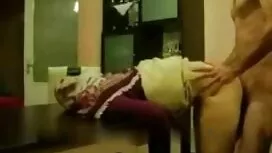 Сладък и тънък porno ...