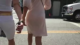 Busty оставяйки го т ...