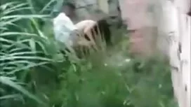 Сладка блондинка яко ...