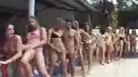 Анджи Кокс, за да из ...