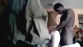 Абигейл Лея Шук и се ...