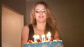 Клои Фостър е ново б ...