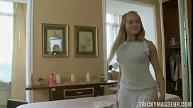 Лорън Филипс и Сара  ...